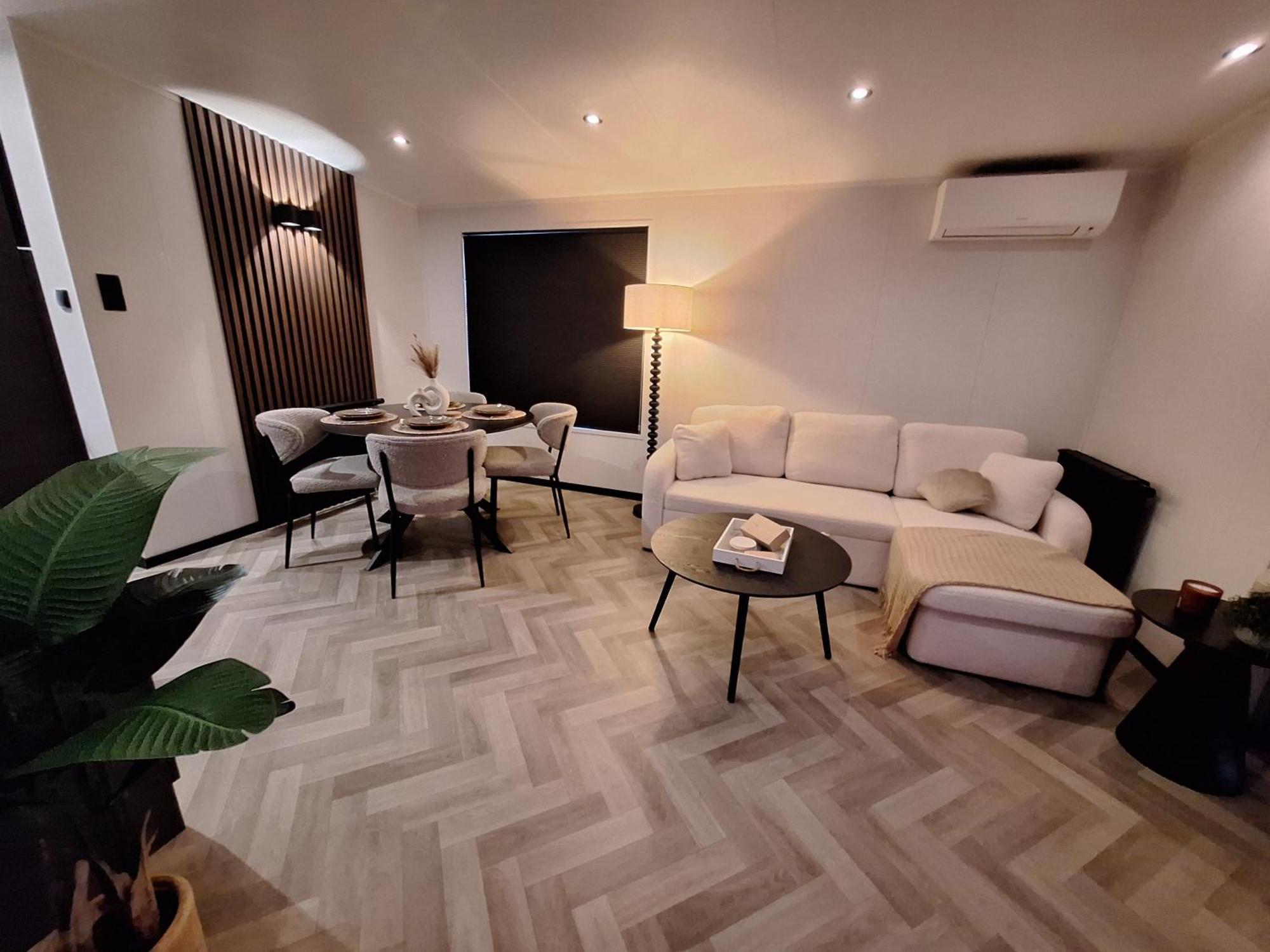 'Relax Lodge Sea' - Wellness Lodge In Zeeland - Private Sauna - Airco - Garden - Outdoor Swimming Pool - Free Wifi, Towels & Bed Linen Heinkenszand 外观 照片
