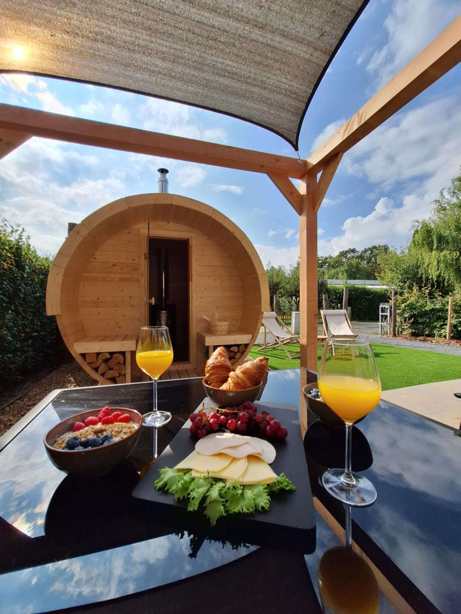 'Relax Lodge Sea' - Wellness Lodge In Zeeland - Private Sauna - Airco - Garden - Outdoor Swimming Pool - Free Wifi, Towels & Bed Linen Heinkenszand 外观 照片